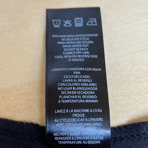 Bebe T-Shirt Crop top Black Tee – Size L – NWOT Gold Glam - Picture 7 of 11